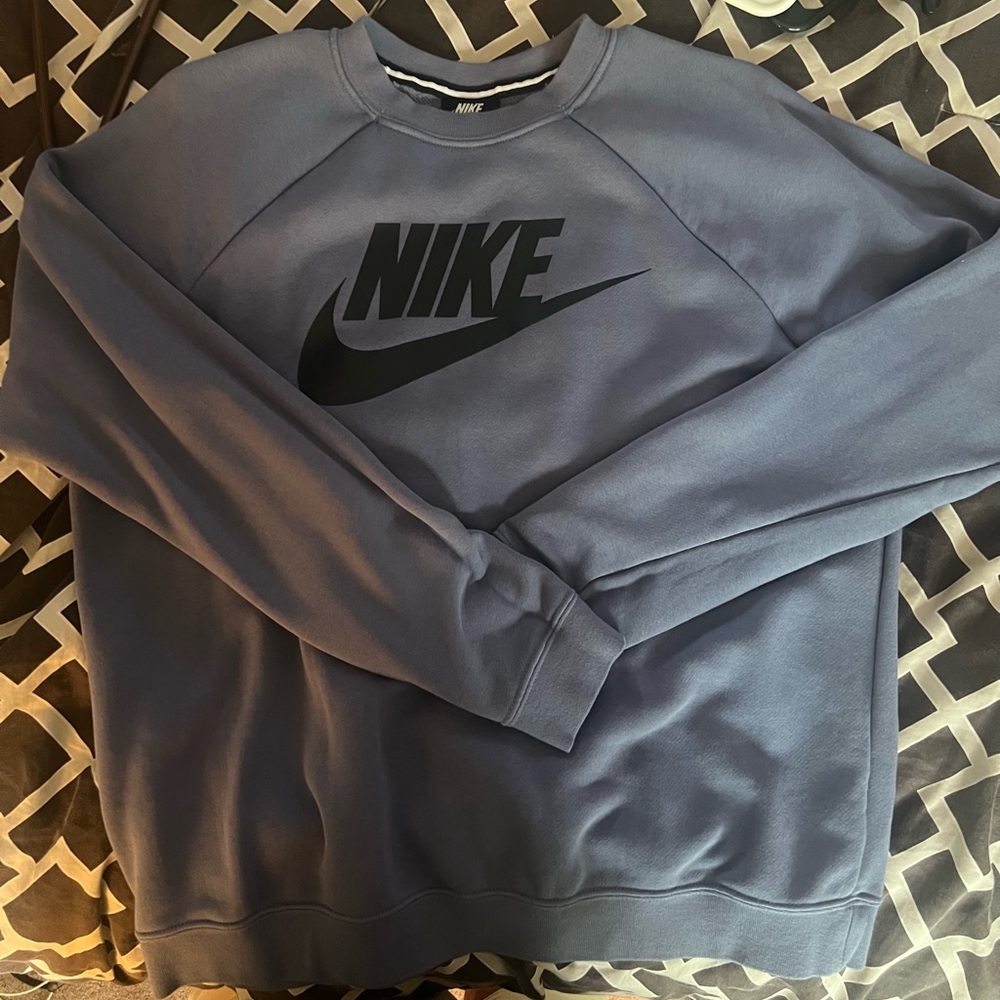 Nike Women’s Sweatshirt